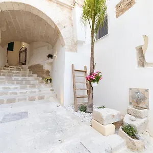 La Grotta Di , Favignana Italia